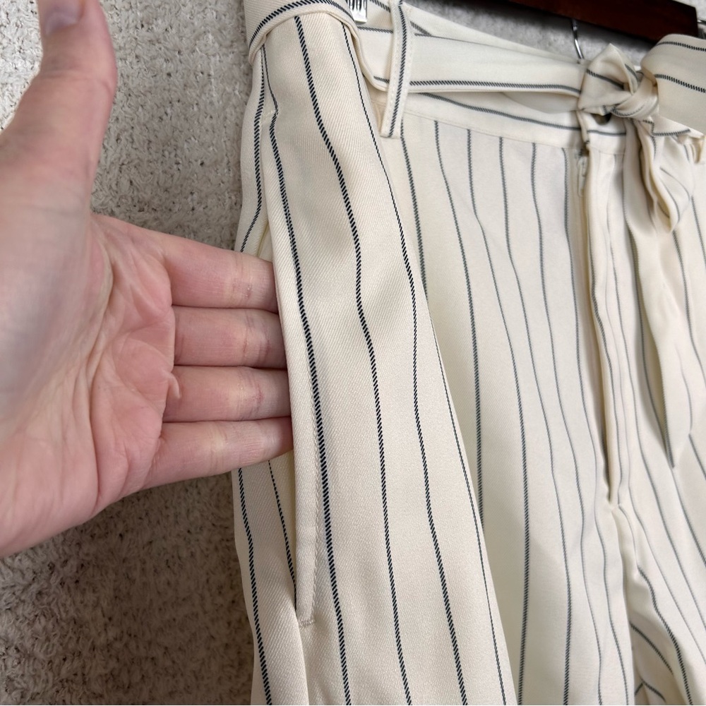 89th + Madison Shorts Womens 6 Ivory Black Pin Stripe Boho Beach High Waist - Picture 5 of 9